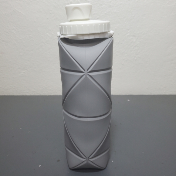 New 10" Collapsible Mini Water Bottle in Teal Or Gray - Picture 11 of 13